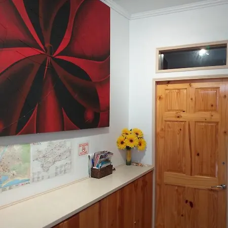 Ensuites Centre Guest house